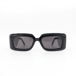 Gucci Black Rectangular Sunglasses
